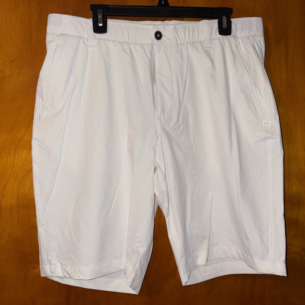 Under Armour White Men's Athletic Golf Shorts